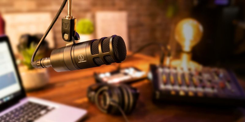 Âm thanh sạch, hệ thống thu âm ổn định, cao cấp là nền tảng cho một buổi streaming thành công Âm thanh sạch, hệ thống thu âm ổn định, cao cấp là nền tảng cho một buổi streaming thành công