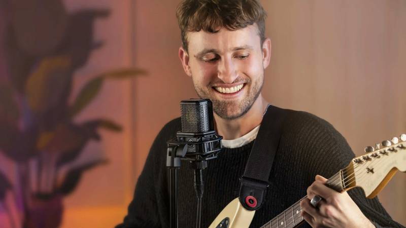 Micro-thu-am-lewitt-ray-doi-song-04